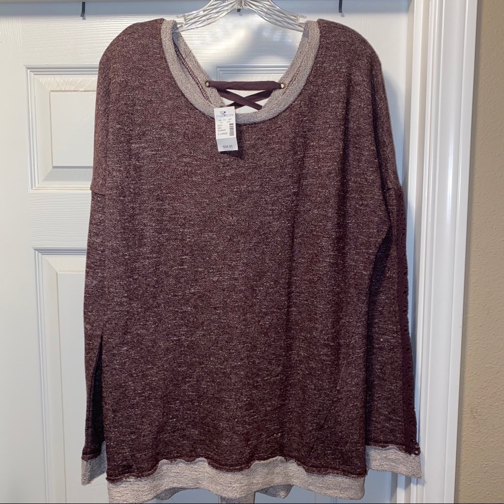 Comfy sweater with back detail